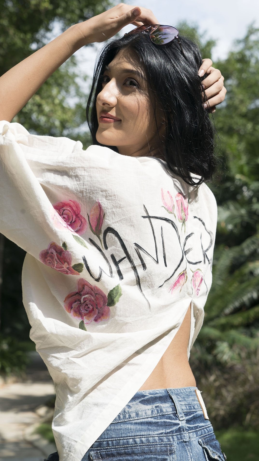Boxy shirt with wanderlust print