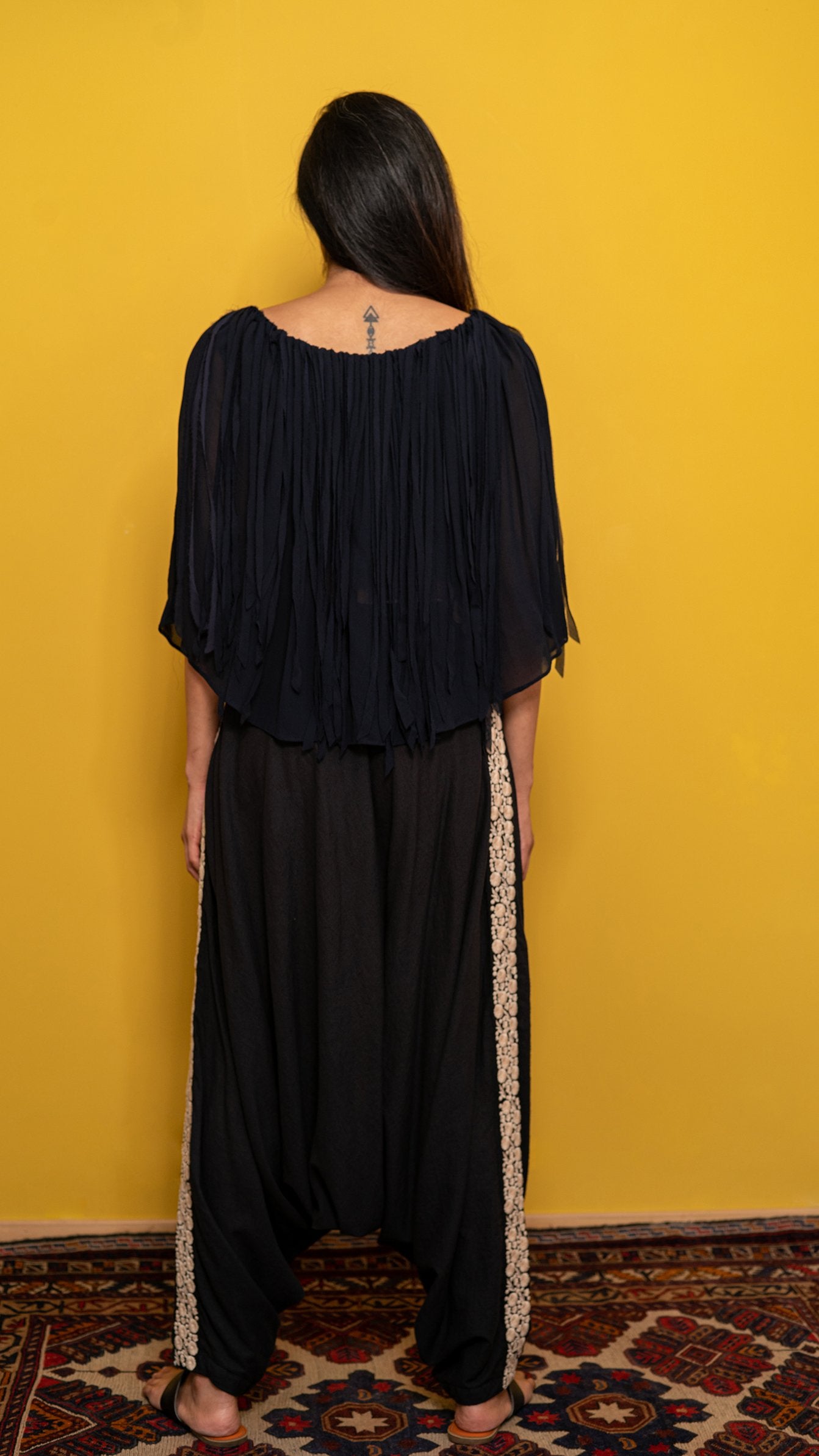 Cape top with fringe